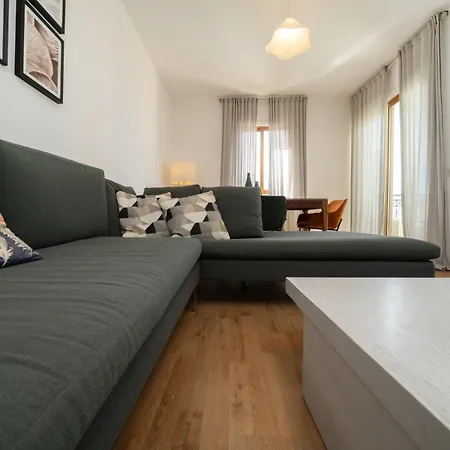 1 Bedroom Flat In Center * Nicosie